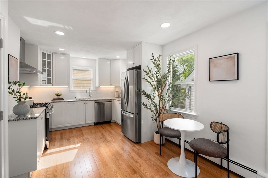 Photo of 7 Hearn ST, Watertown, MA