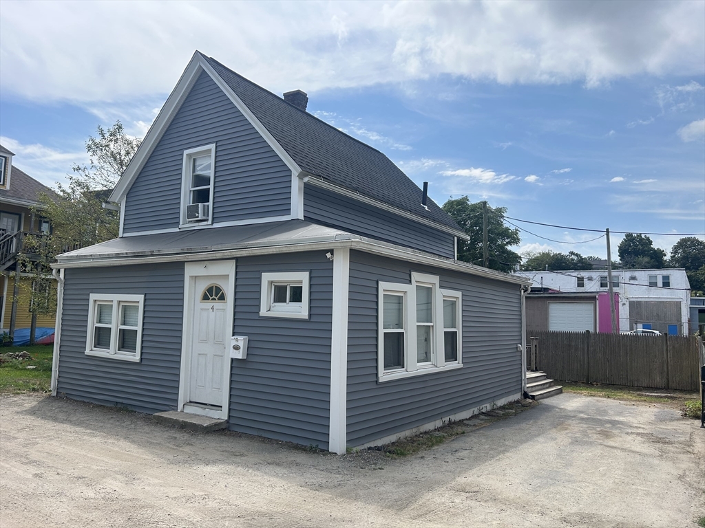 4 Mason Ct
