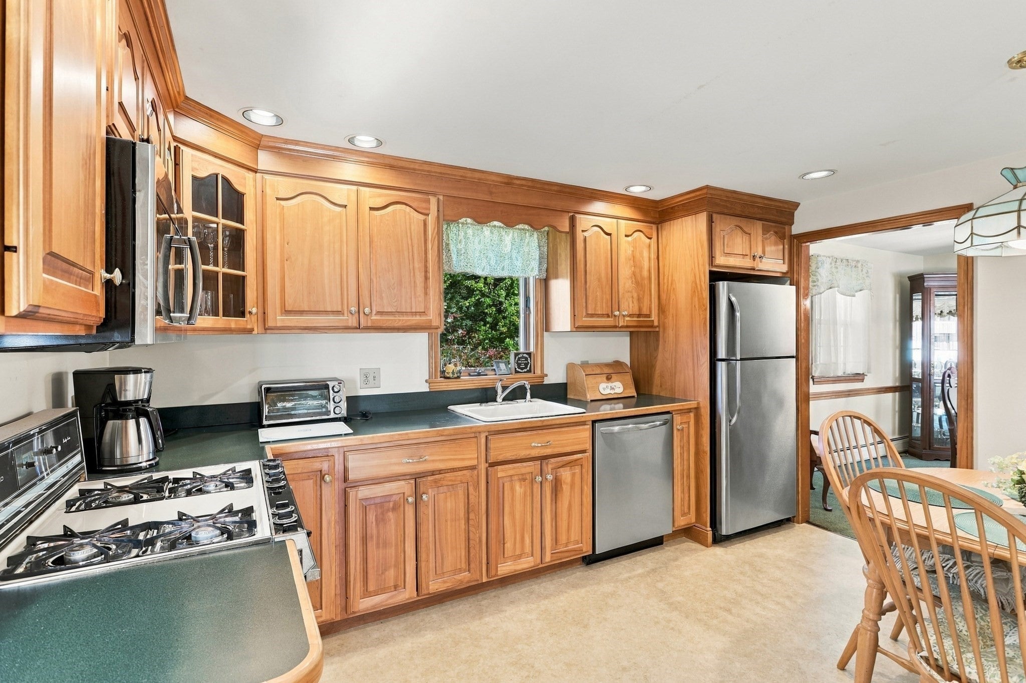 6 Exeter Dr, Woburn, MA, 6 Exeter Dr, Woburn, MA Photo #7