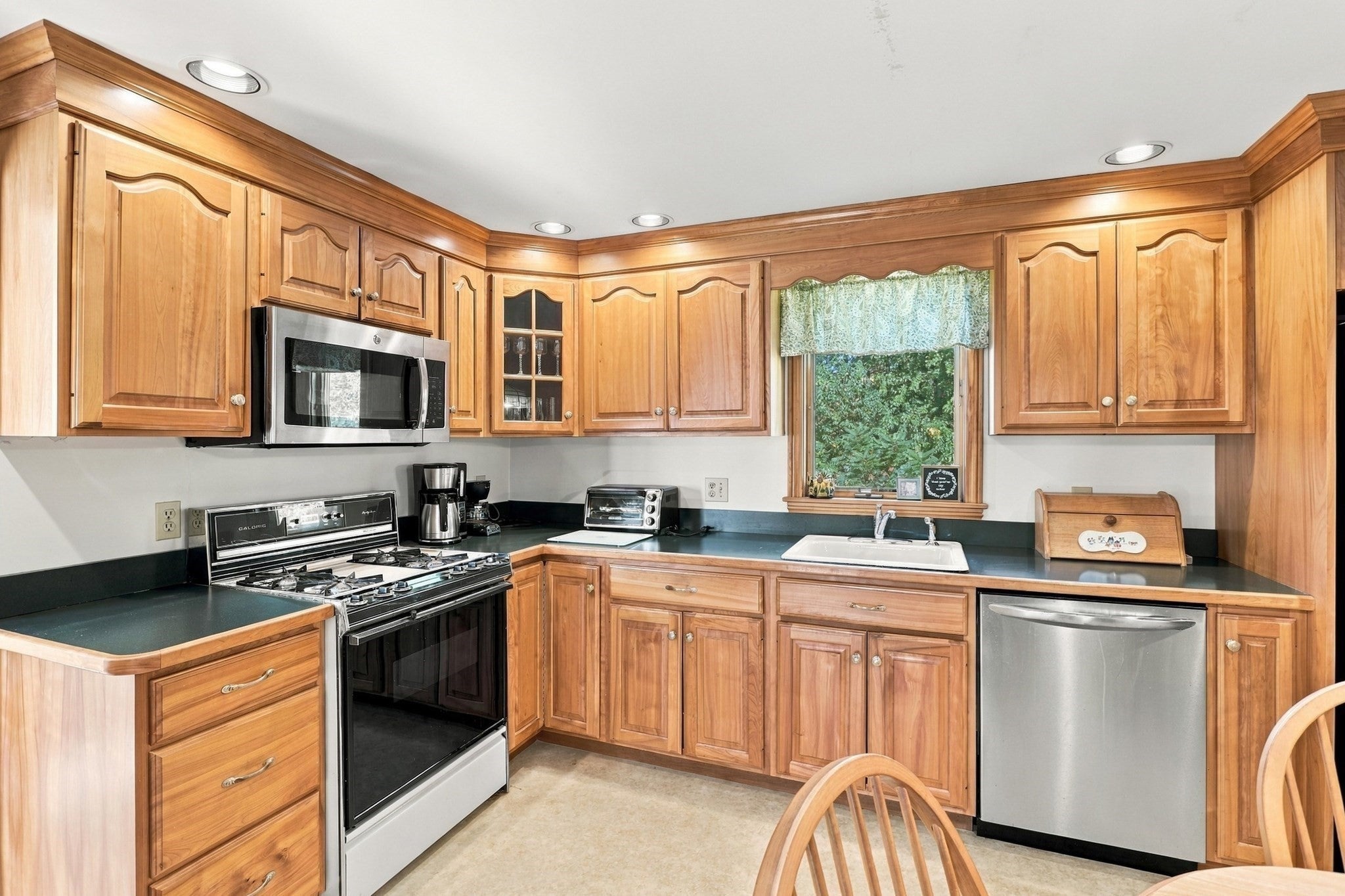 6 Exeter Dr, Woburn, MA, 6 Exeter Dr, Woburn, MA Photo #8