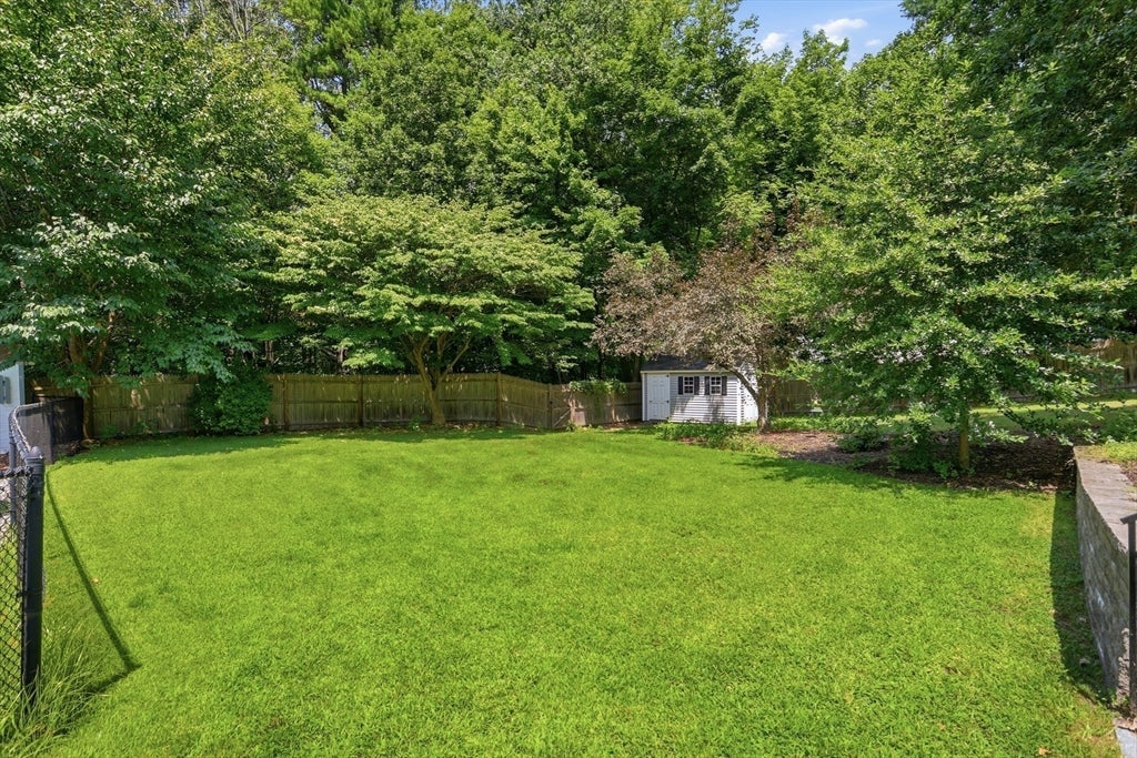 22 Mary Dr, West Boylston, MA Photo #8