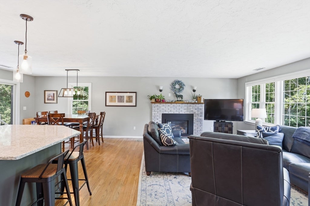 22 Mary Dr, West Boylston, MA Photo #16