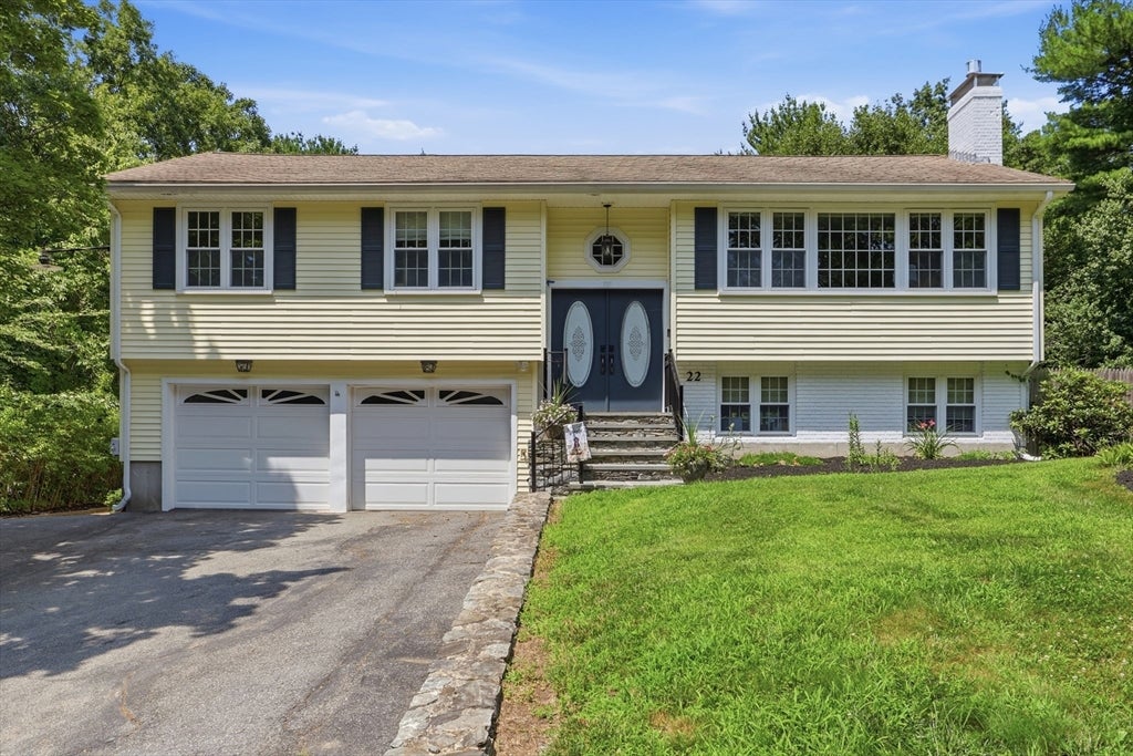 22 Mary Dr, West Boylston, MA Photo #2