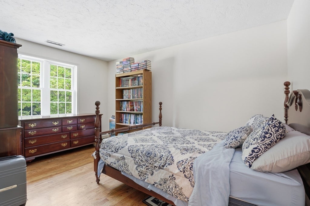 22 Mary Dr, West Boylston, MA Photo #25