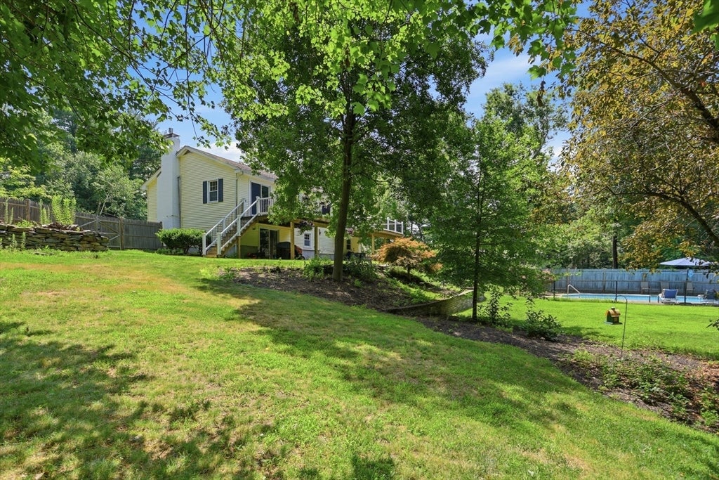22 Mary Dr, West Boylston, MA Photo #9