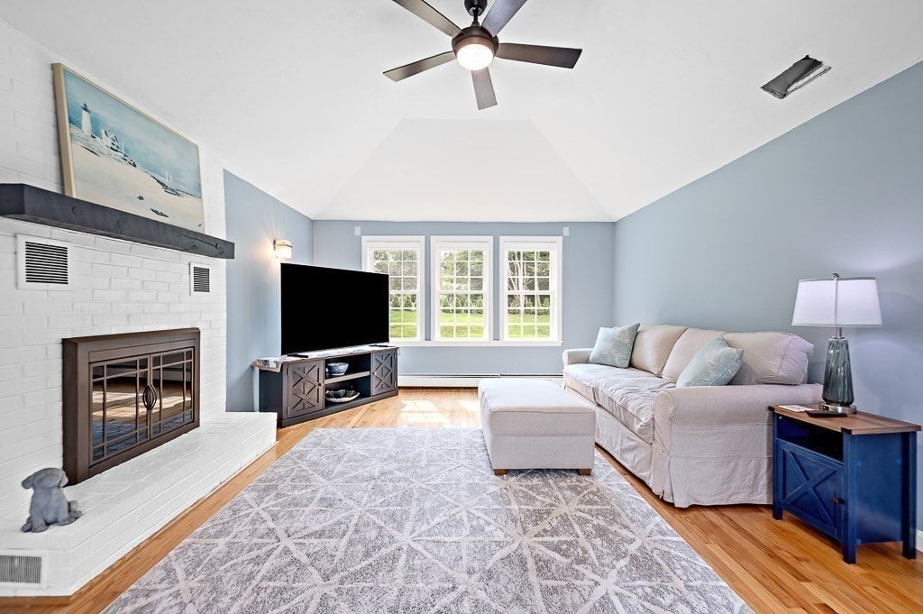 73 Minehan Ln, Marlborough, MA Photo #8