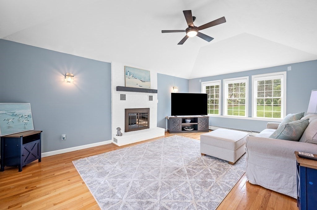 73 Minehan Ln, Marlborough, MA Photo #10