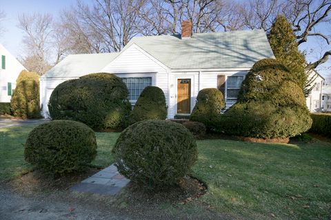 127 Fairway Drive Newton MA 02465