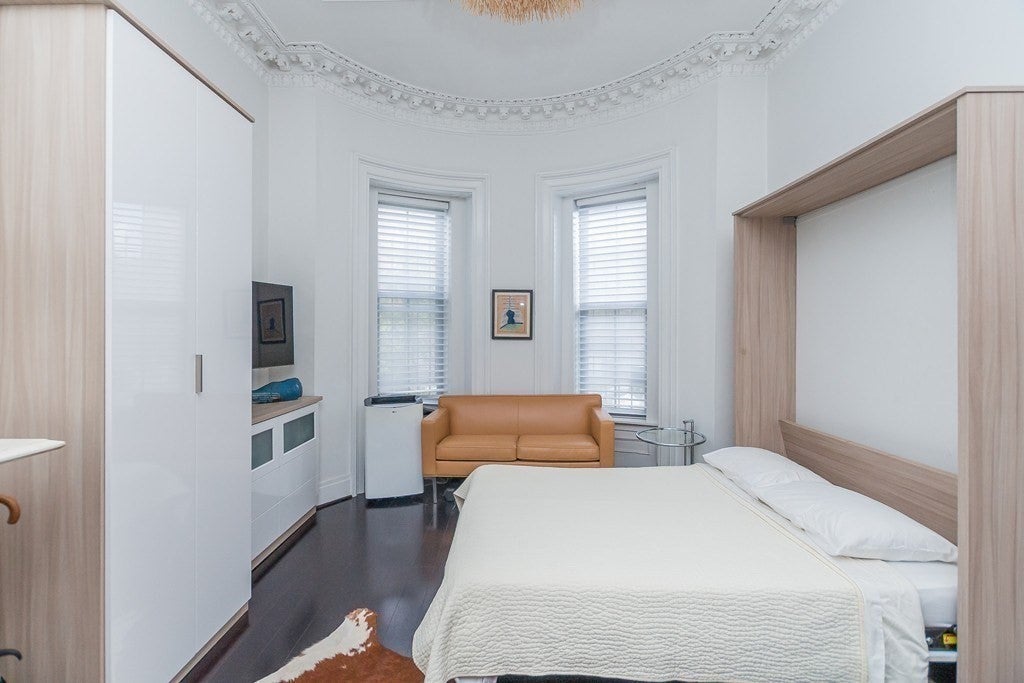 Photo of 529 Columbus Ave #17, Boston, MA 02118 (MLS # 73555908)