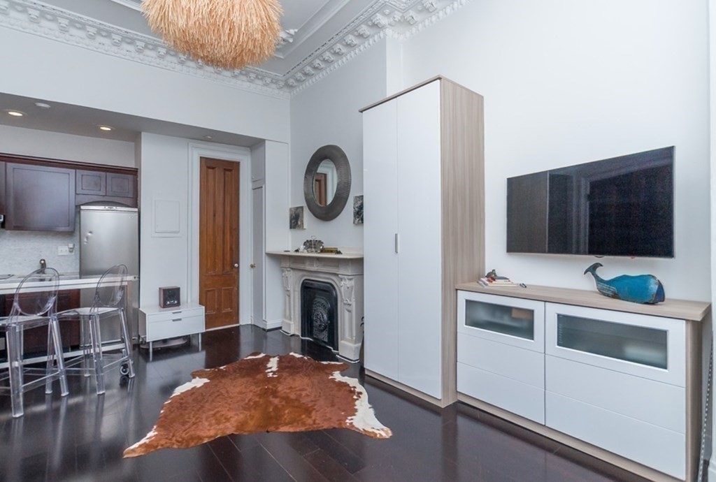 529 Columbus Ave 17