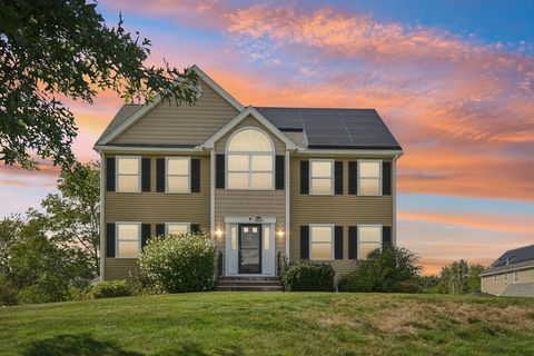7 Dadak Dr Dracut MA 01826