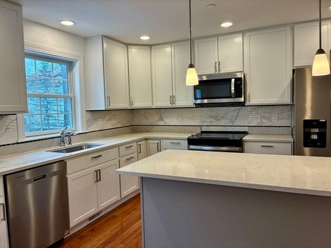 215 High Street 21 Taunton MA 02780