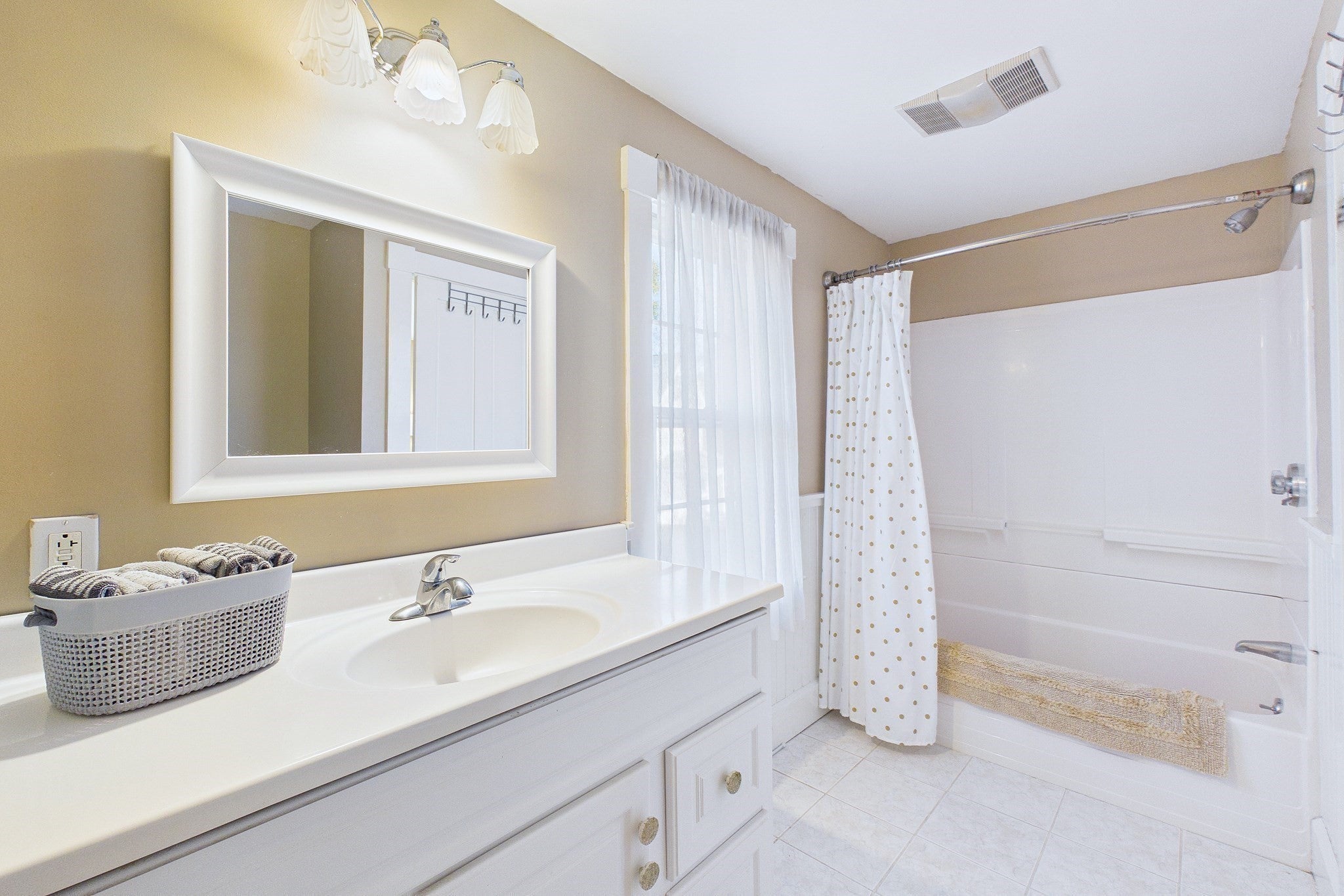 68 Court St, Dedham, MA, 68 Court St, Dedham, MA Photo #24