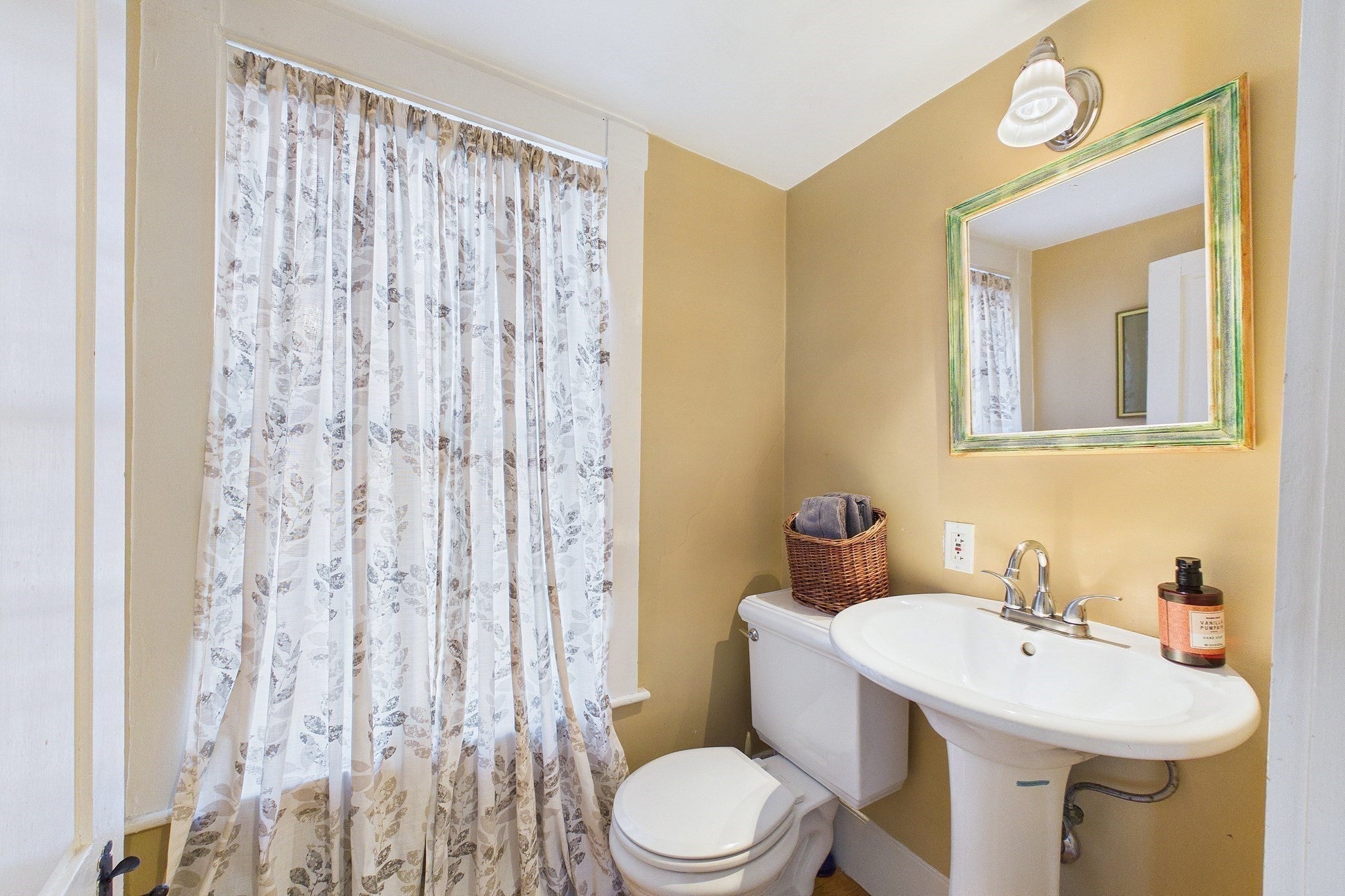 68 Court St, Dedham, MA, 68 Court St, Dedham, MA Photo #7
