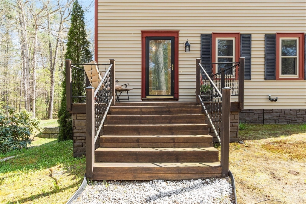 111 Hale Rd, Hubbardston, MA Photo #8