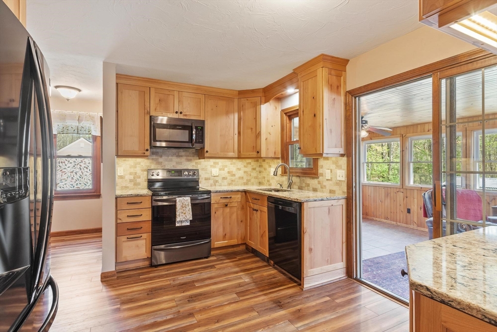 111 Hale Rd, Hubbardston, MA Photo #12