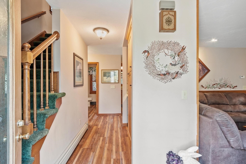 111 Hale Rd, Hubbardston, MA Photo #9