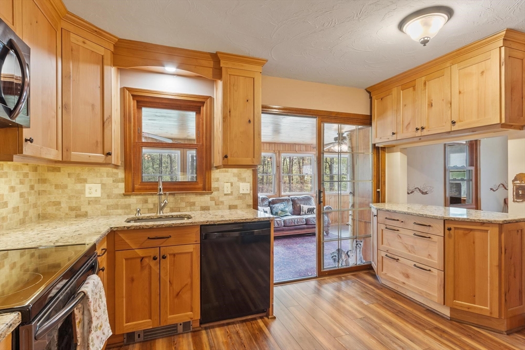 111 Hale Rd, Hubbardston, MA Photo #10