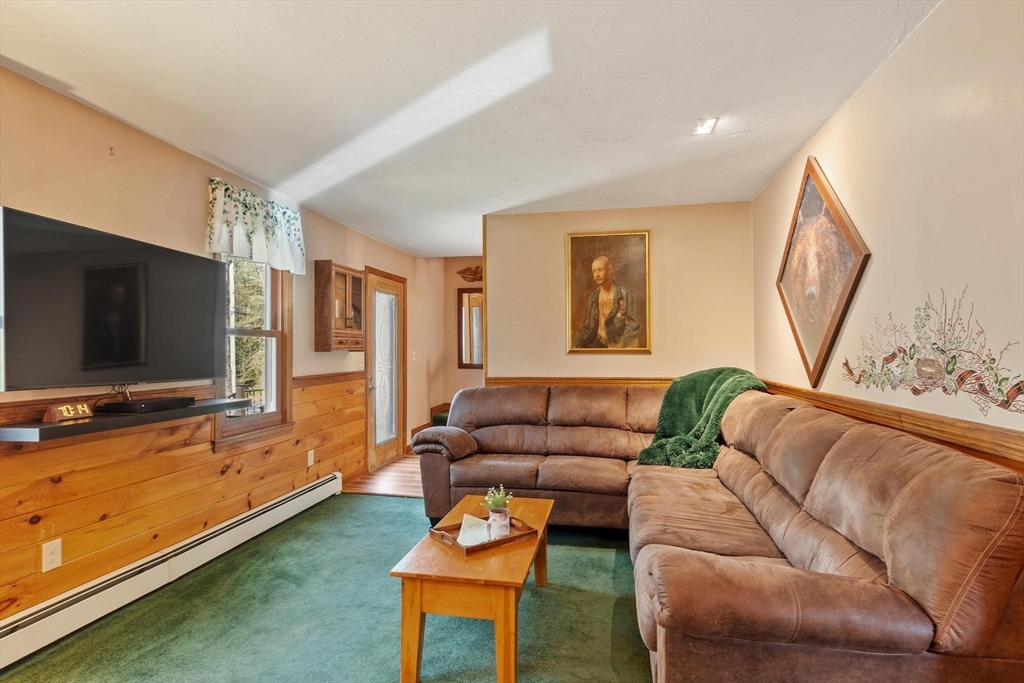 111 Hale Rd, Hubbardston, MA Photo #21
