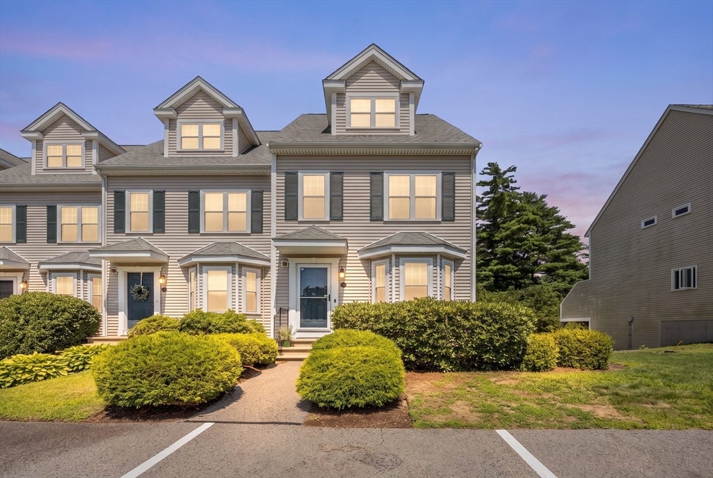 17 Copper Lantern Ln #17, Carver, MA Photo #1