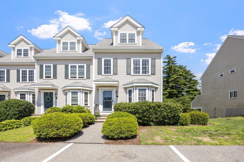 17 Copper Lantern Ln #17, Carver, MA Photo #2