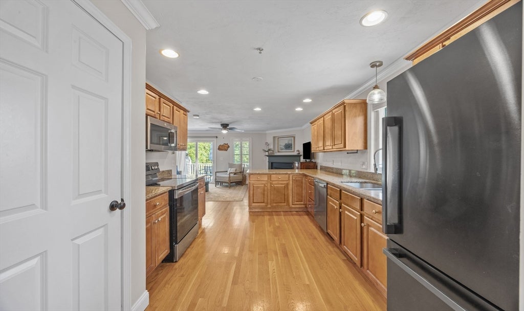 17 Copper Lantern Ln #17, Carver, MA Photo #14
