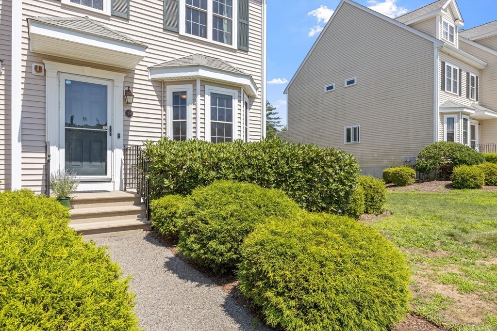 17 Copper Lantern Ln #17, Carver, MA Photo #4