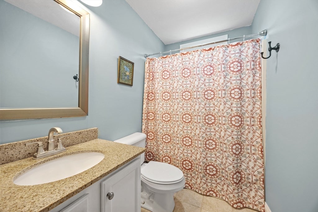 17 Copper Lantern Ln #17, Carver, MA Photo #25