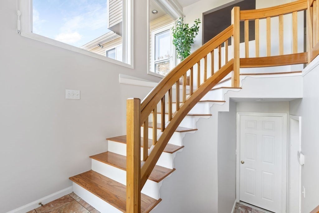 72 Cavendish Cir #72, Salem, MA, 72 Cavendish Cir #72, Salem, MA Photo #2
