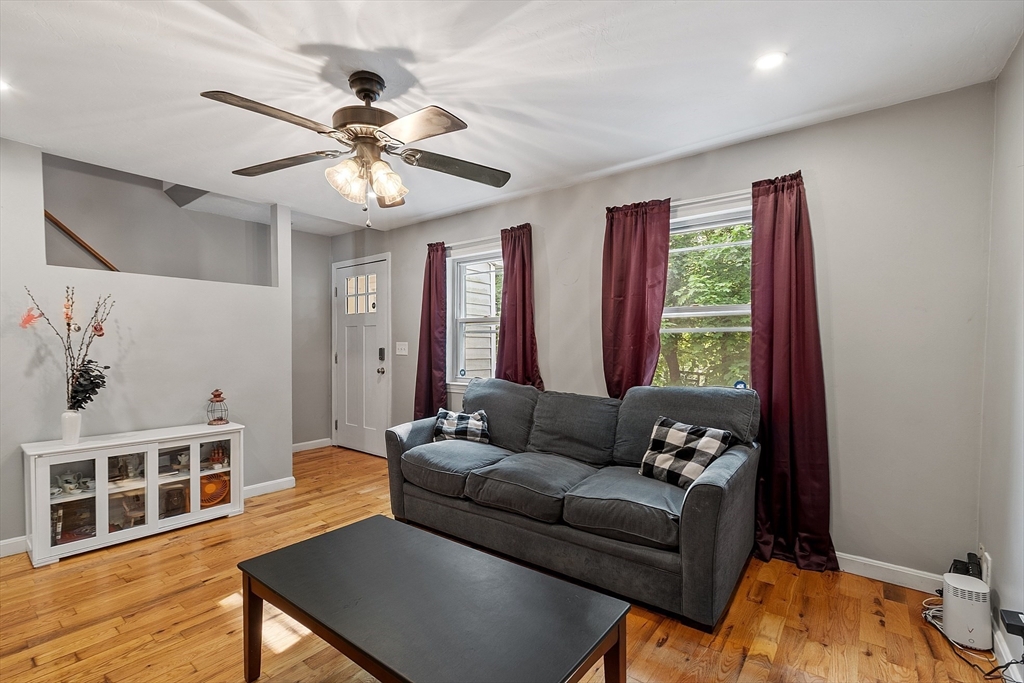 12 Allen Ct 12