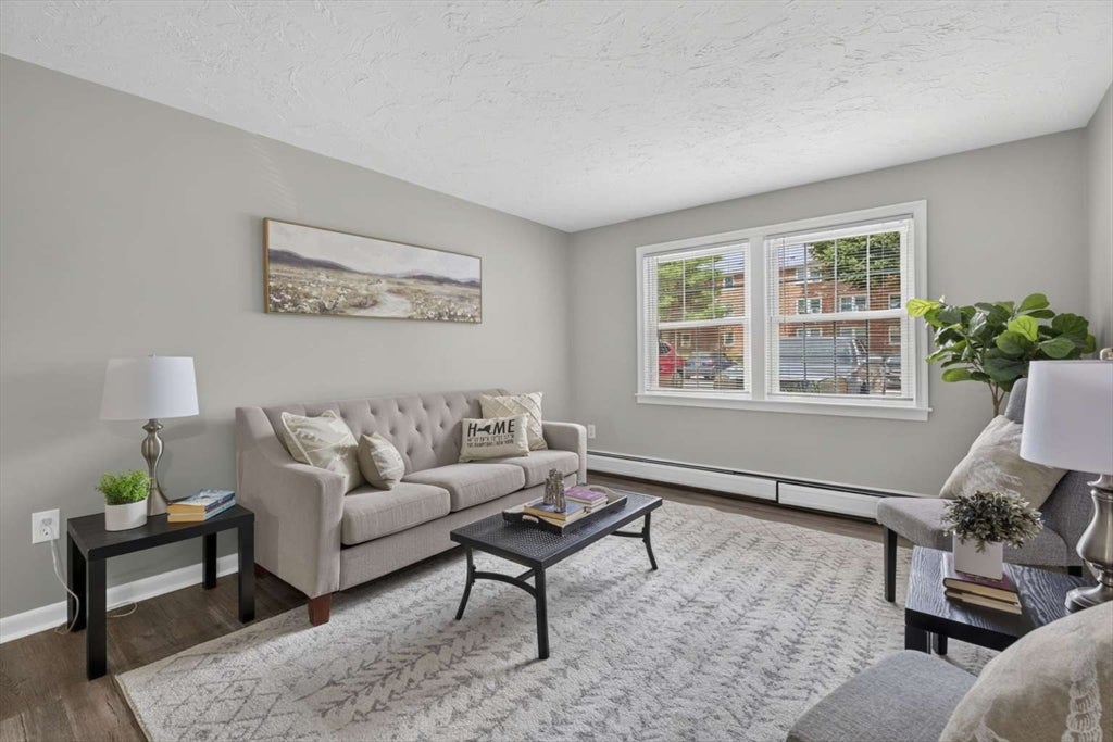 272 Pearl Street 8