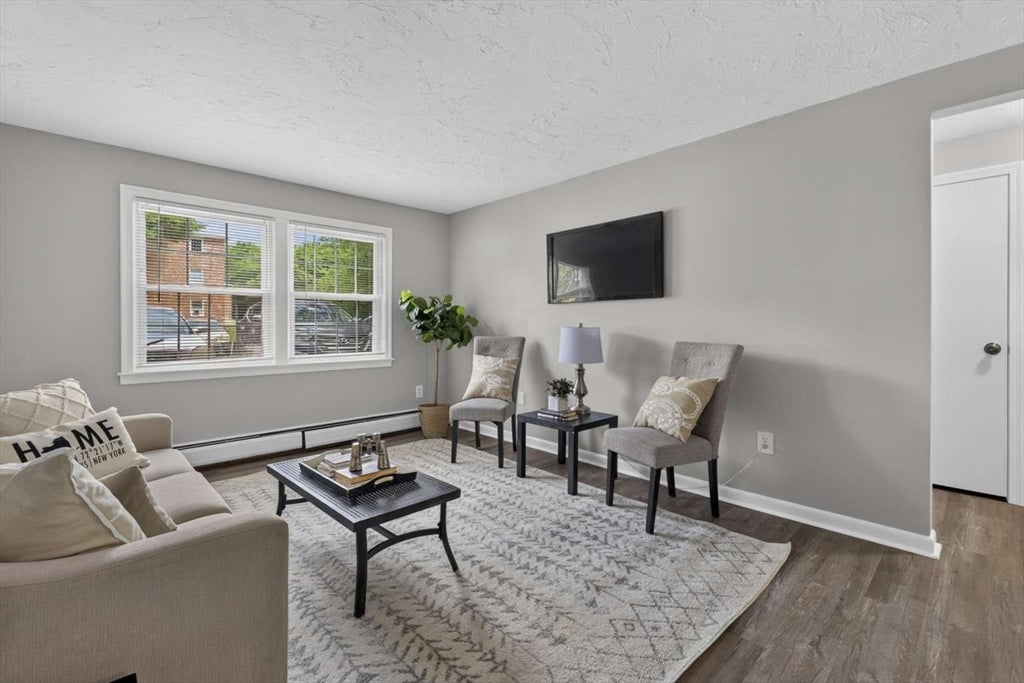 272 Pearl Street 8