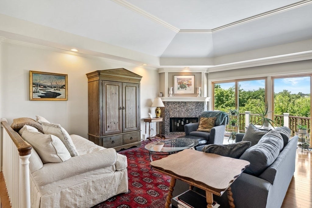 85 Algonquin Road 85