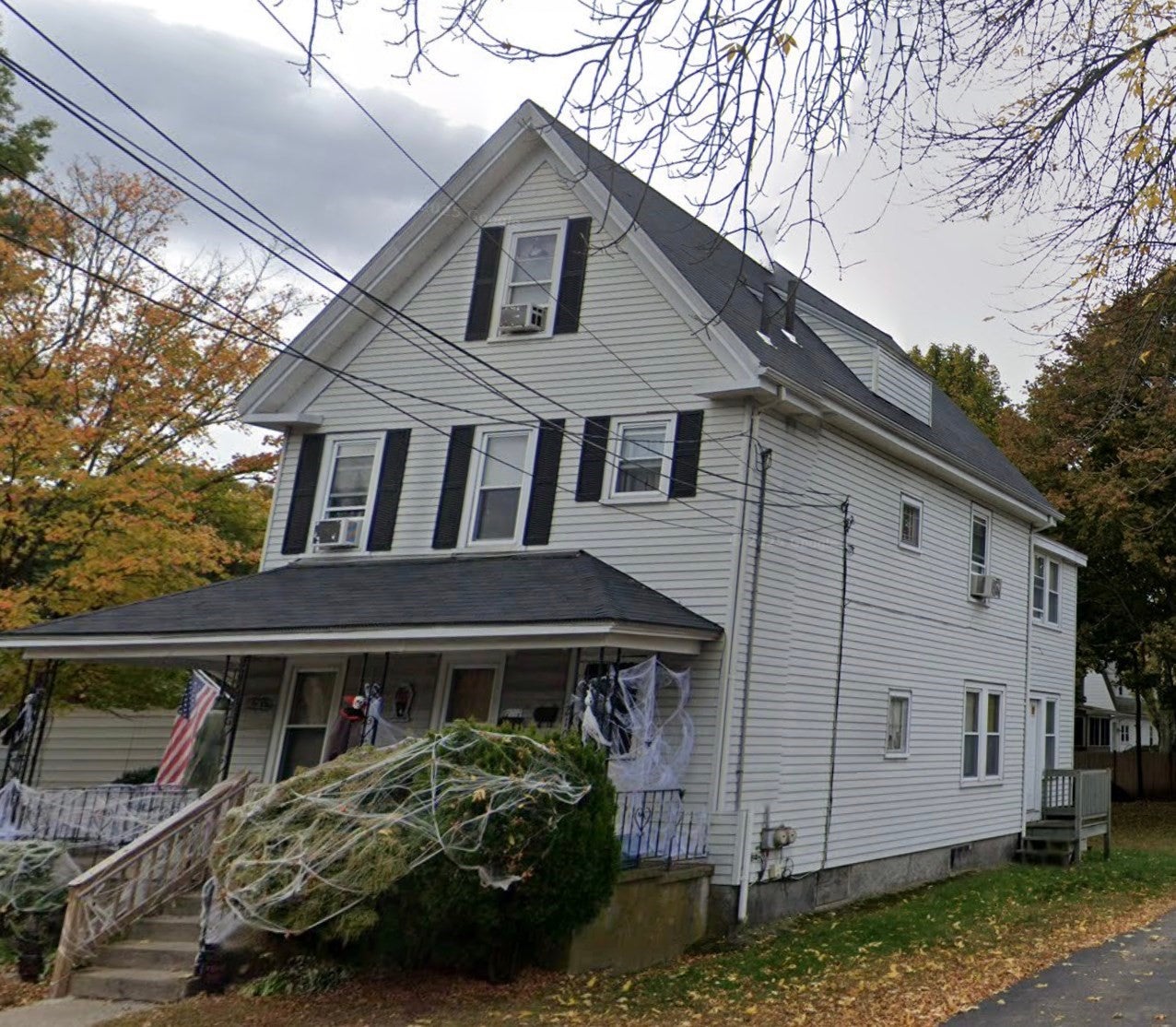 210 Grant St