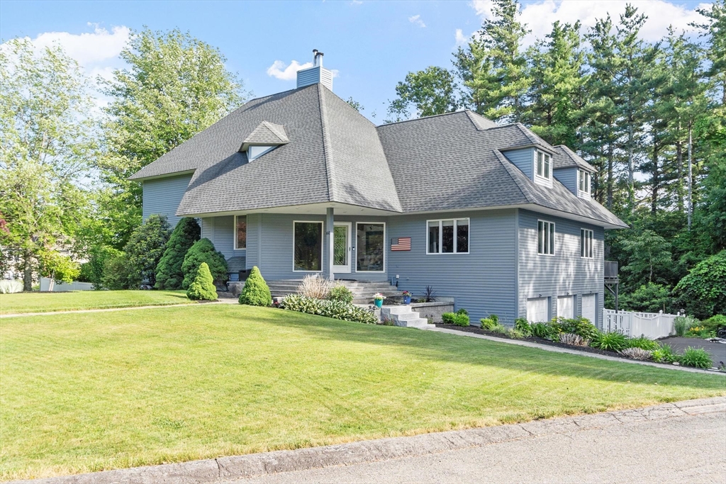 60 Commonwealth Cir