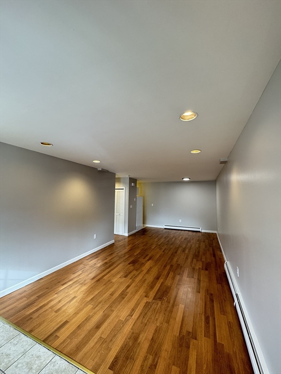 22 Kenmar Dr 194Y