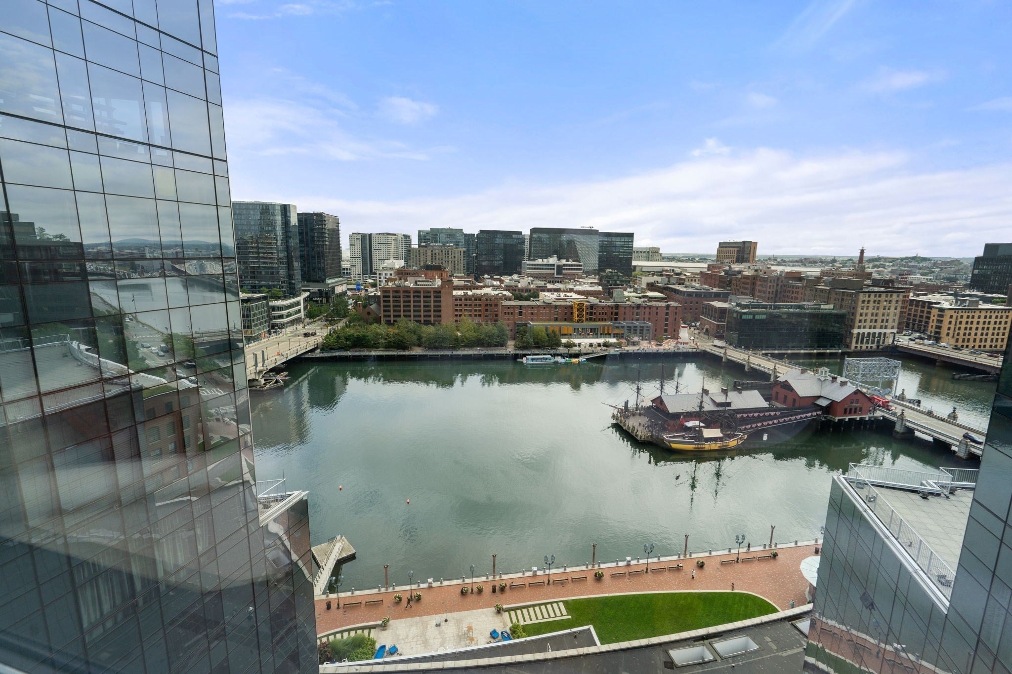 500 Atlantic Ave #16M, Boston, MA Photo #3