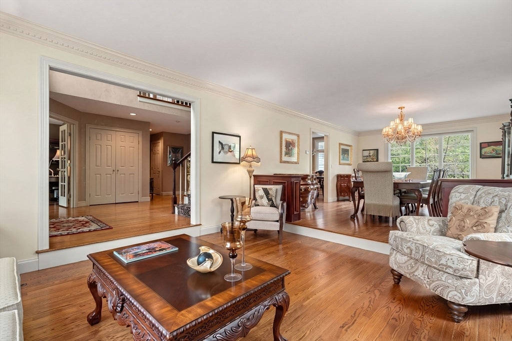 71 Sears Rd, Southborough, MA Photo #5