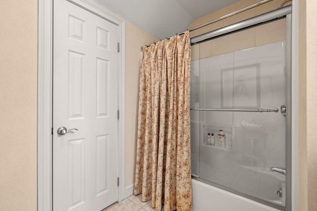 71 Sears Rd, Southborough, MA Photo #29
