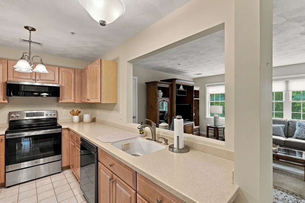 3C Masi Meadow #C, Middleton, MA, 3C Masi Meadow #C, Middleton, MA Photo #13