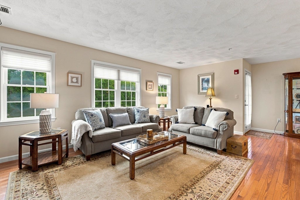 3C Masi Meadow #C, Middleton, MA, 3C Masi Meadow #C, Middleton, MA Photo #7