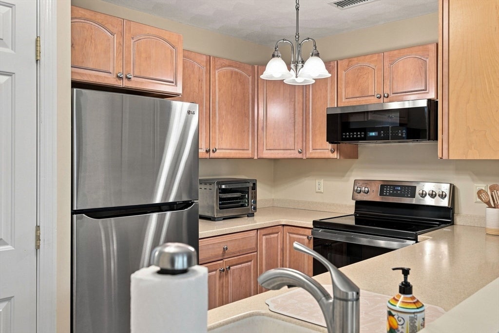 3C Masi Meadow #C, Middleton, MA, 3C Masi Meadow #C, Middleton, MA Photo #14