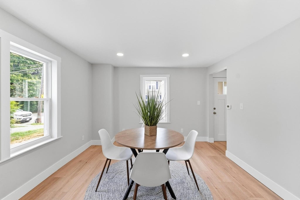 21 Chestnut St, Woburn, MA, 21 Chestnut St, Woburn, MA Photo #11