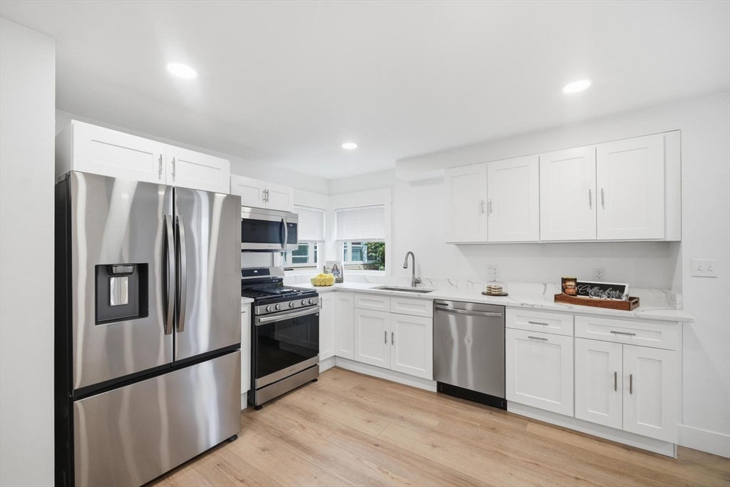 21 Chestnut St, Woburn, MA, 21 Chestnut St, Woburn, MA Photo #15