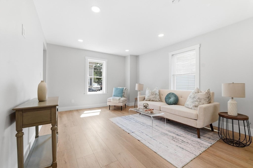 21 Chestnut St, Woburn, MA, 21 Chestnut St, Woburn, MA Photo #18
