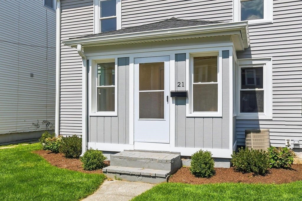 21 Chestnut St, Woburn, MA, 21 Chestnut St, Woburn, MA Photo #2