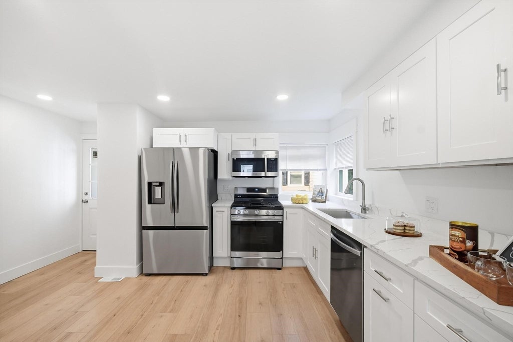 21 Chestnut St, Woburn, MA, 21 Chestnut St, Woburn, MA Photo #14