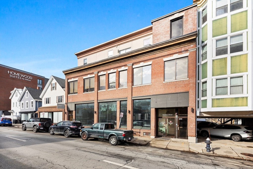 75-81 Boylston St B