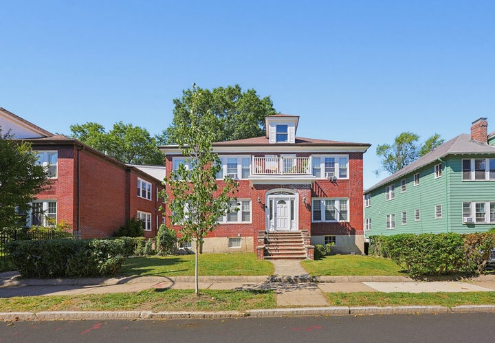 Photo 1 of 41 — 91 Verndale St, Brookline, MA 02446