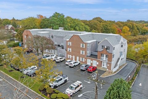 212 Humphrey Street 205 Marblehead MA 01945